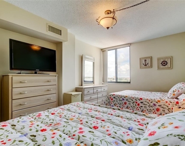6218 Palma Del Mar Boulevard S - Photo Thumbnail 14