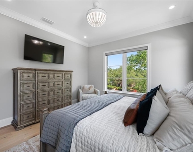 2623 S Parkview Street - Photo Thumbnail 24