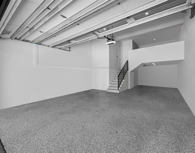 2623 S Parkview Street - Photo Thumbnail 96