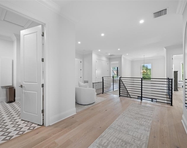 2623 S Parkview Street - Photo Thumbnail 75