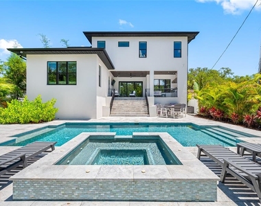 2623 S Parkview Street - Photo Thumbnail 7