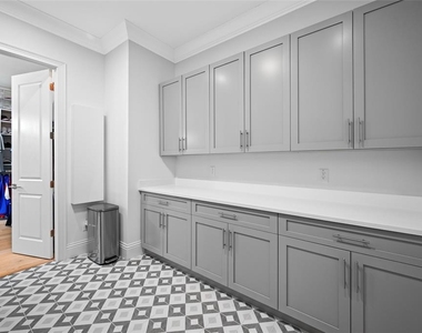 2623 S Parkview Street - Photo Thumbnail 76