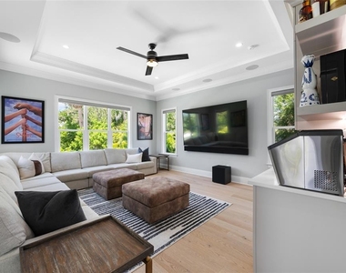 2623 S Parkview Street - Photo Thumbnail 16