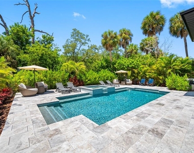2623 S Parkview Street - Photo Thumbnail 9
