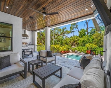 2623 S Parkview Street - Photo Thumbnail 3