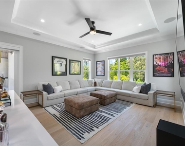 2623 S Parkview Street - Photo Thumbnail 15