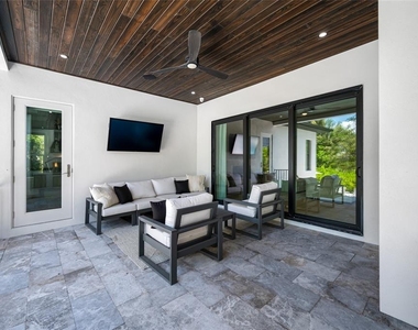 2623 S Parkview Street - Photo Thumbnail 5