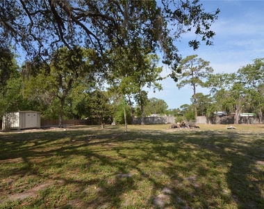 17524 Medley Avenue - Photo Thumbnail 25