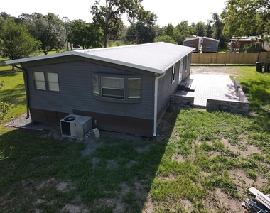 17524 Medley Avenue - Photo Thumbnail 4