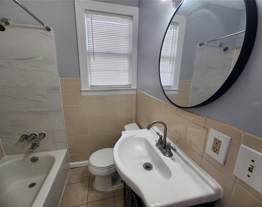 1512 W 31st Street - Photo Thumbnail 3