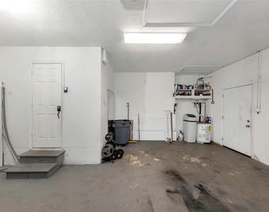 4030 Fieldgreen Place - Photo Thumbnail 46