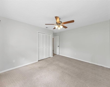 4030 Fieldgreen Place - Photo Thumbnail 32