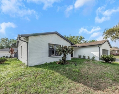 4030 Fieldgreen Place - Photo Thumbnail 36