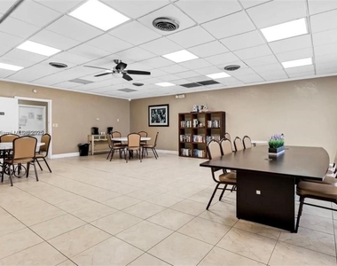3750 Ne 170th Street - Photo Thumbnail 5