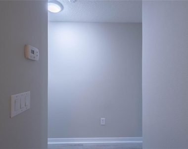 10956 Brickside Court - Photo Thumbnail 17