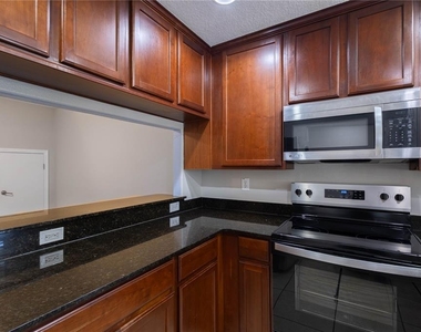 10956 Brickside Court - Photo Thumbnail 7