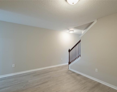 10956 Brickside Court - Photo Thumbnail 13