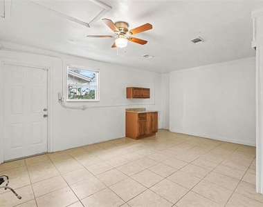 1520 Simmons Drive - Photo Thumbnail 15