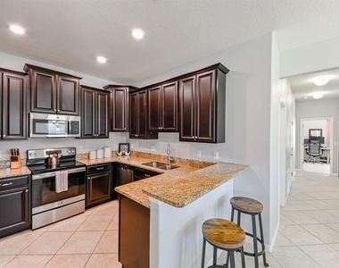 13529 Crest Lake Drive - Photo Thumbnail 7