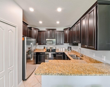 13529 Crest Lake Drive - Photo Thumbnail 8
