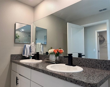 4503 Globe Thistle Drive - Photo Thumbnail 33