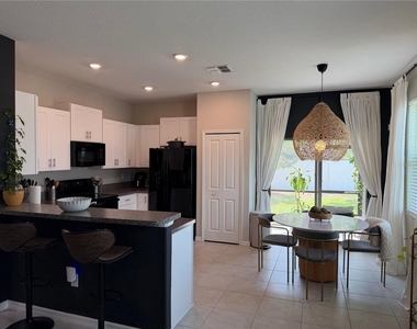 4503 Globe Thistle Drive - Photo Thumbnail 9