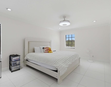 6611 N Hale Avenue - Photo Thumbnail 17