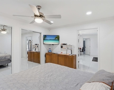 6611 N Hale Avenue - Photo Thumbnail 32