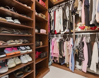 6611 N Hale Avenue - Photo Thumbnail 24