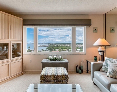 4725 Cove Circle - Photo Thumbnail 1