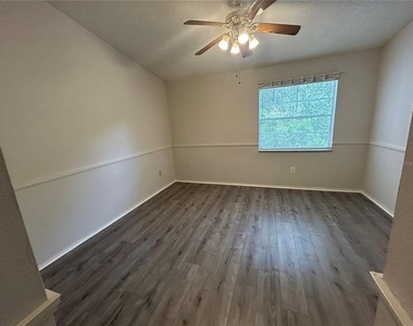 2143 Fox Chase Boulevard - Photo Thumbnail 16