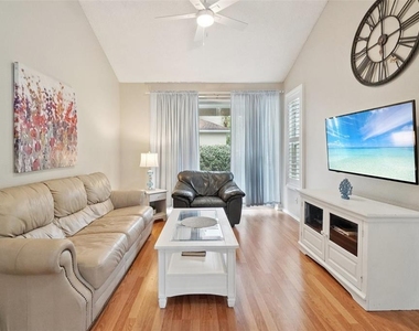 2243 Andover Circle - Photo Thumbnail 5