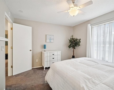 2243 Andover Circle - Photo Thumbnail 30