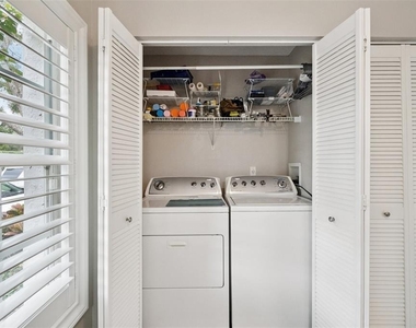 2243 Andover Circle - Photo Thumbnail 33