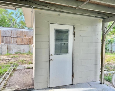 7215 James Street - Photo Thumbnail 11