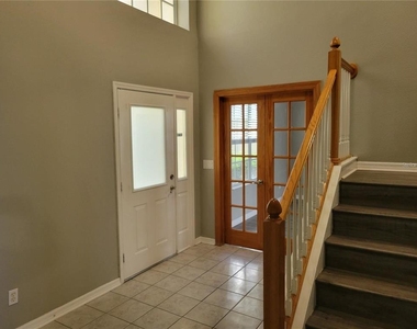 7215 Colonial Lake Drive - Photo Thumbnail 2
