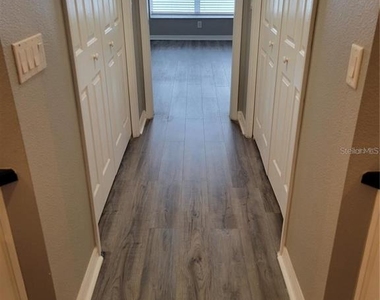 7215 Colonial Lake Drive - Photo Thumbnail 22