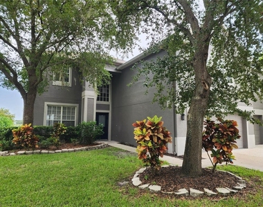 7215 Colonial Lake Drive - Photo Thumbnail 1