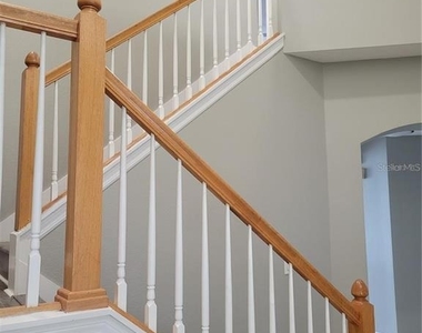 7215 Colonial Lake Drive - Photo Thumbnail 12