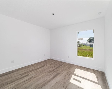 7536 Sw 129th Place - Photo Thumbnail 13
