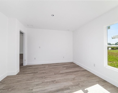 7536 Sw 129th Place - Photo Thumbnail 16