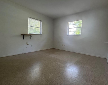 1421 Noble Place - Photo Thumbnail 8