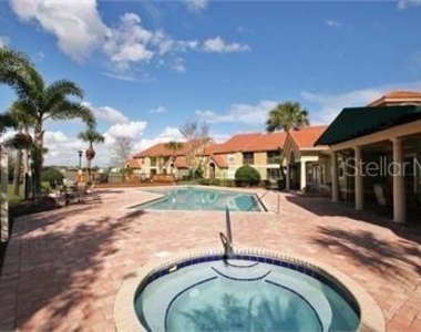 413 Fountainhead Circle - Photo Thumbnail 7