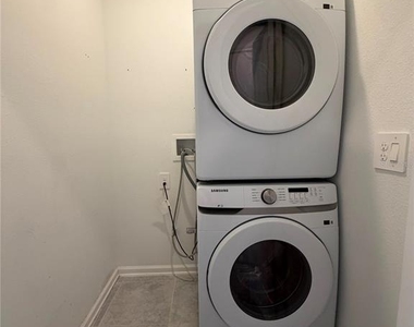 2954 Savoir Avenue - Photo Thumbnail 11