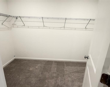 4585 Golden Knight Boulevard - Photo Thumbnail 13