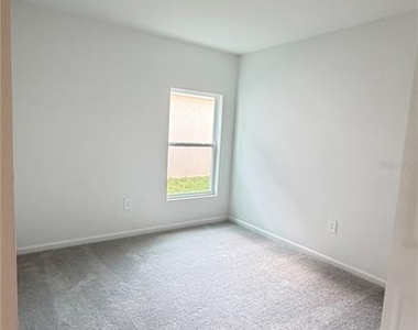 4585 Golden Knight Boulevard - Photo Thumbnail 21