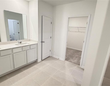 4585 Golden Knight Boulevard - Photo Thumbnail 12