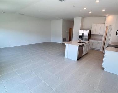 4585 Golden Knight Boulevard - Photo Thumbnail 5