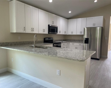 1326 Burnley Court - Photo Thumbnail 5