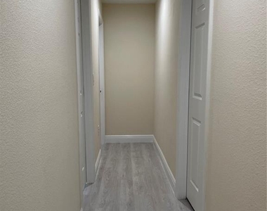 1326 Burnley Court - Photo Thumbnail 8